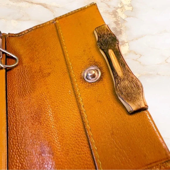 Vintage Gucci Bamboo Leather Key Holder in Cognac - Picture 6 of 11